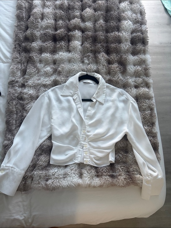 Zara Tops - Zara White Cropped Button-Down Shirt